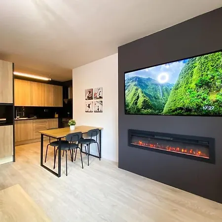 Espectacular Apartamento Con Vistas En Escaldes - 10Min Caminando Al Centro - Parking Gratis L By Bonesvacances Exterior photo