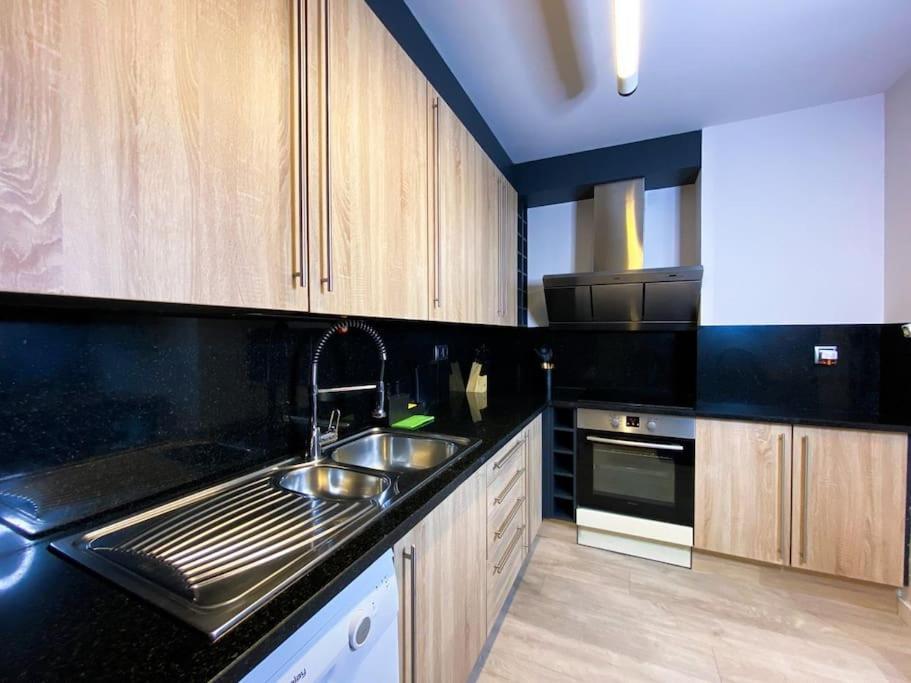 Espectacular Con Vistas En - 10min Caminando Al Centro - Parking Gratis L By Bonesvacances Appartement